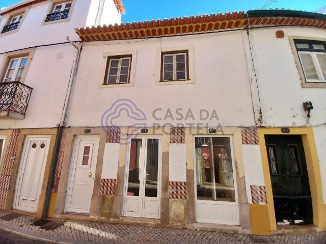 Prédio para recuperar no Centro Histórico de Tomar 25m² São Pedro De Tomar