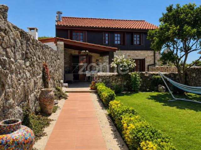 Moradia para Arrendamento em Afife | Jardim e Piscina