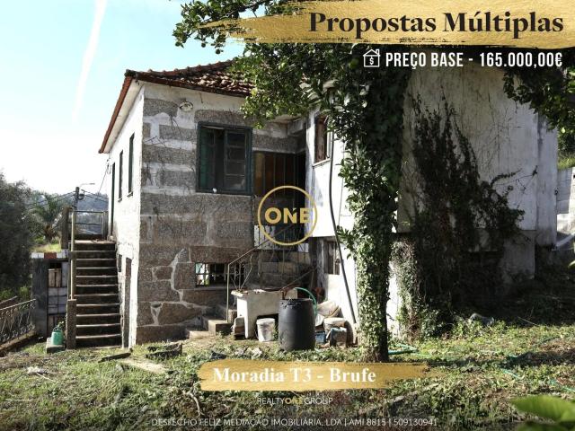 Moradia para Reabilitação com Projeto Aprovado em Brufe, Vila Nova de Famalicão