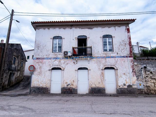 Moradia para reabilitação em Chiqueda | Alcobaça