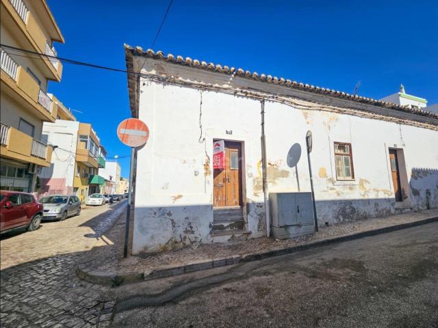 Moradia para Reabilitar no Centro 105m² Portimão