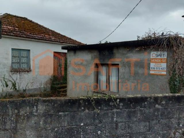 Moradia para reconstrução com terreno