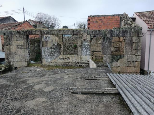 Moradia para reconstrução em Silgueiros, Viseu