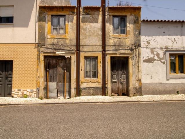 Moradia para reconstruir a 5 minutos da praia de Quiaios