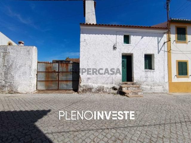 Moradia para Recuperar com jardim e terreno em Tolosa