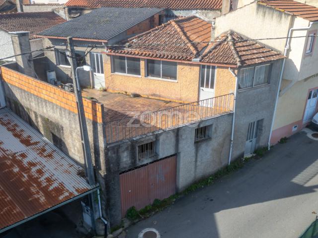 Moradia para Recuperar em Chelo, Penacova