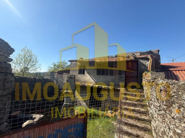 Moradia para Recuperar em Fornos de Algodres