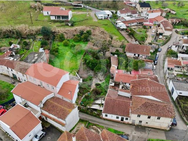 Moradia | Para recuperar | Habitação + Terreno | Oportunidade