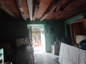 Casa à venda em Igreja Nova e Cheleiros - Jardim