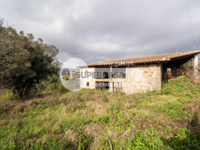 Moradia para recuperar / Ruína em Vilarinho Vila Verde