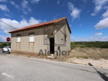 Moradia para Remodelação em Canhestro Carnota, Alenquer