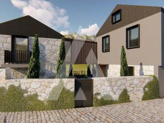 Moradia para remodelar em Lanhelas, com Projeto Aprovado!