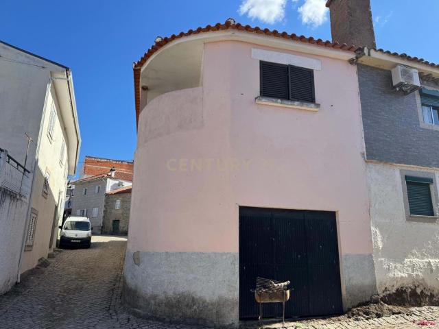 Moradia para Renovação em Vilas Boas – Vila Flor