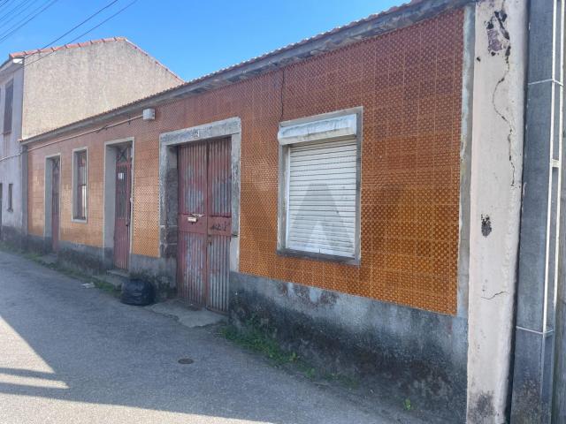 MORADIA PARA RESTAURO + TERRENO Urbano SILVALDE | Espinho