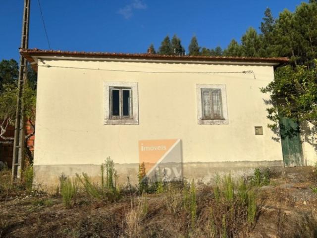 Moradia para Restauro Caranguejeira, Leiria
