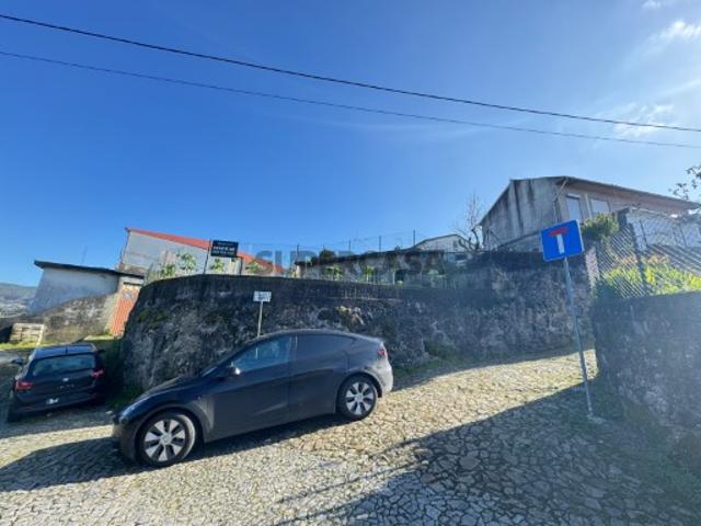 Moradia para Restauro a 5 min de Famalicão