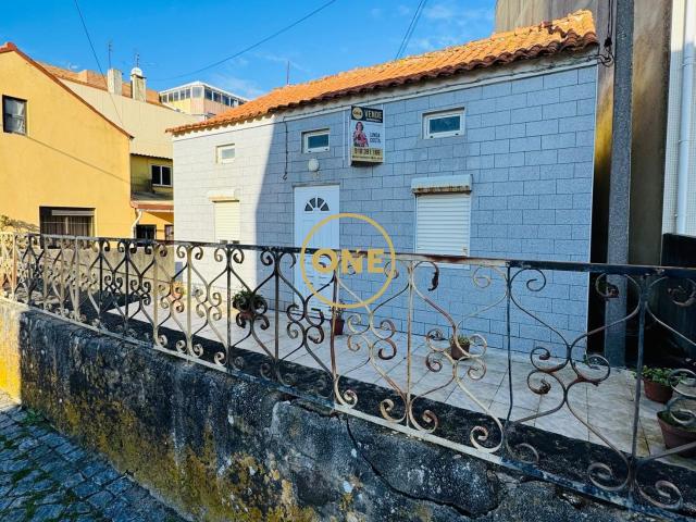 Moradia para restauro em Aver o Mar, Póvoa de Varzim