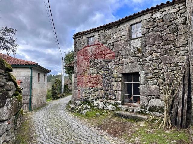 Moradia para restauro, Vila chã São João Batista, Ponte da Barca