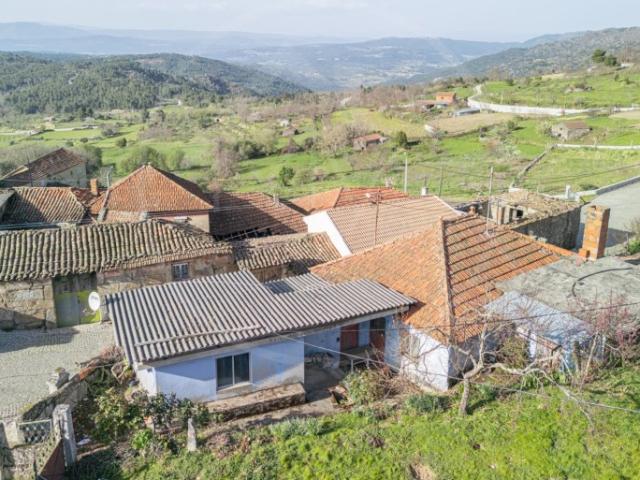 Moradia para restauro Vila Pouca de Aguiar Barbadães de Cima