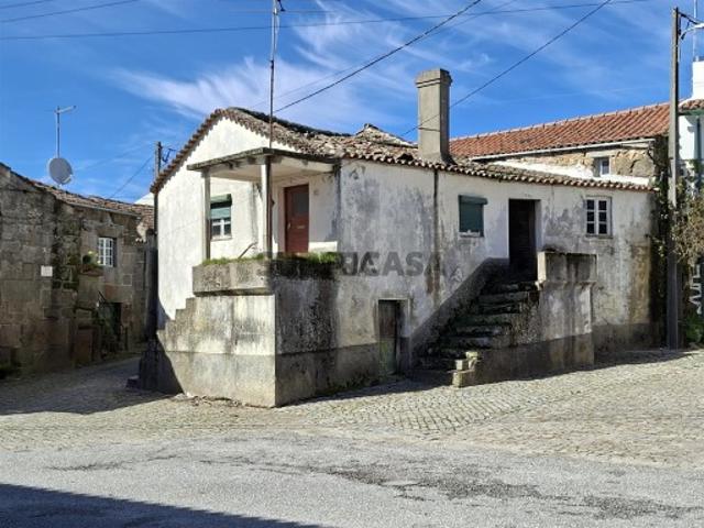 Moradia para Restaurar T4 Venda em Casal Vasco,Fornos de Algodres