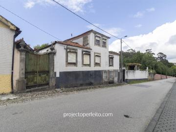 Moradia para Restaurar T5 Venda em Mafamude e Vilar do Paraí. 131m² Oliveira Do Douro