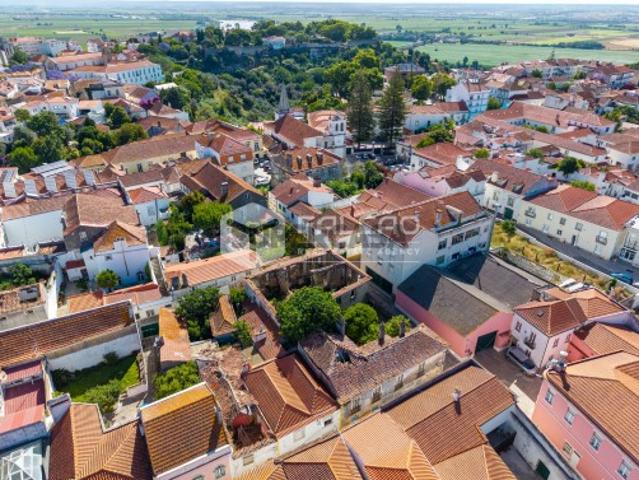 Moradia para Restaurar T0 Venda em Santarém Marvila, Santa Iria da Ribeira de Santarém, Santarém São Salvador e Santarém São Nicolau,Santarém