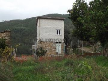 Casa à venda em Vide - Churrasqueira