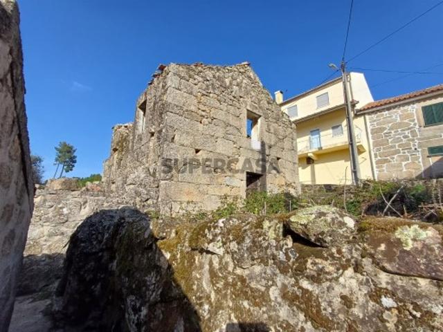 Moradia para Restaurar T0 Venda em Vila Franca da Serra,Gouveia