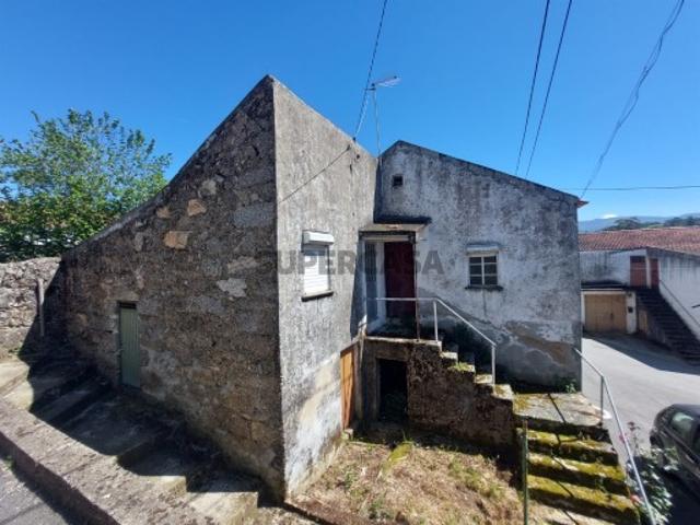 Moradia para Restaurar T2+2 Venda em Nespereira,Gouveia