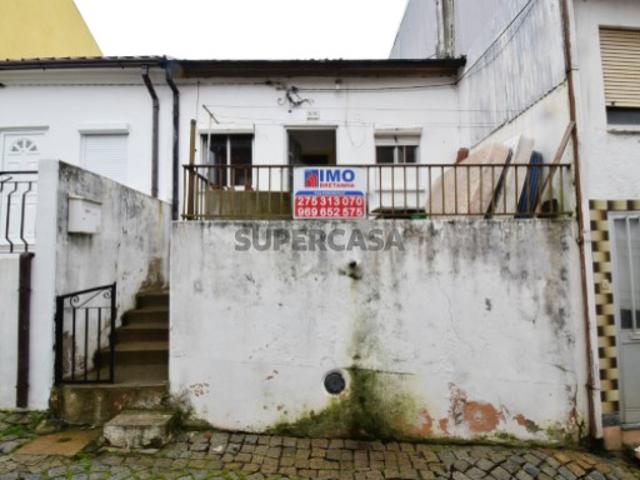 Moradia para Restaurar T2 Venda em Dominguizo,Covilhã