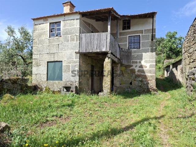 Moradia para Restaurar T3 Venda em Matança,Fornos de Algodres