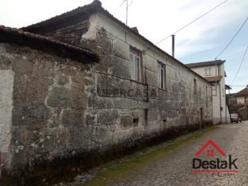 Moradia para Restaurar T3 Venda em Moledo,Castro Daire