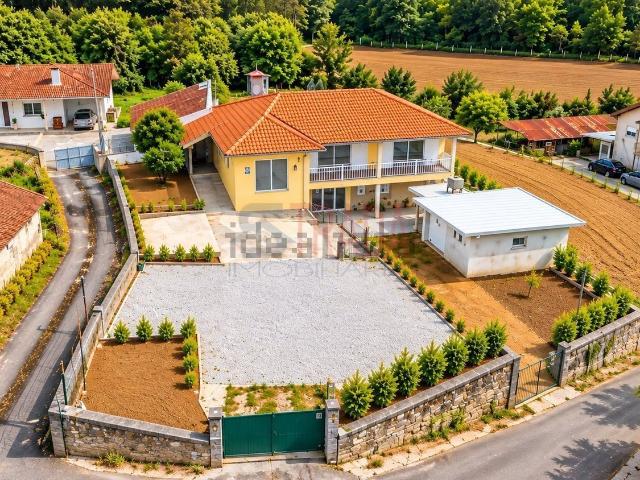 Moradia, Parada de Gatim