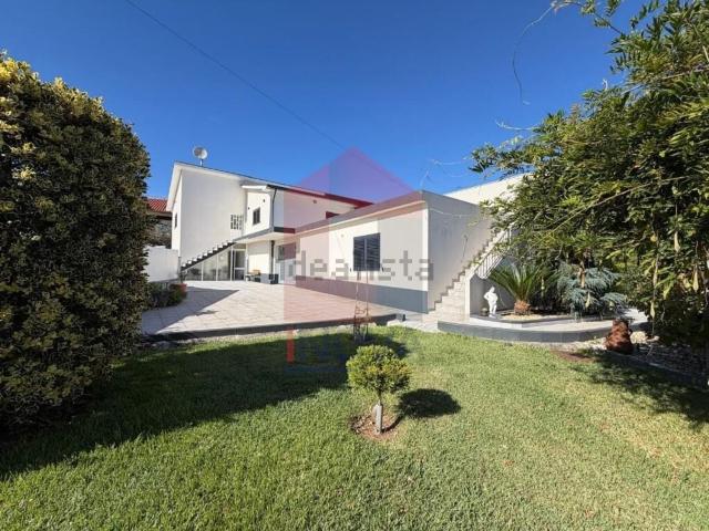 Moradia, Parada de Gatim