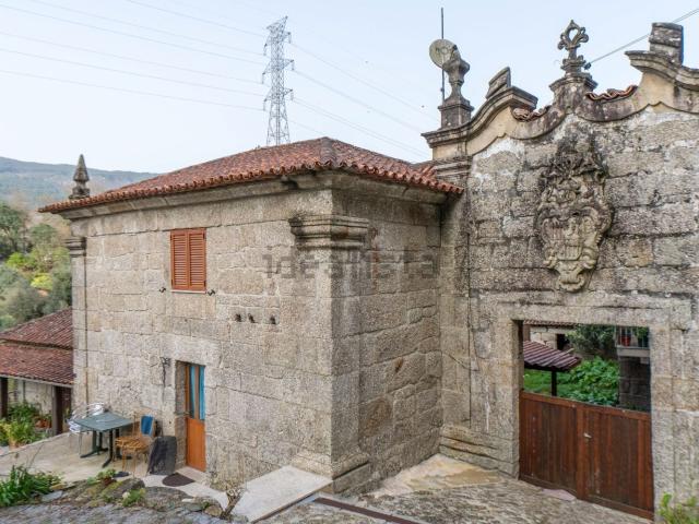 Moradia, Parada do Bouro
