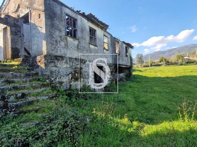Moradia, Parada do Bouro