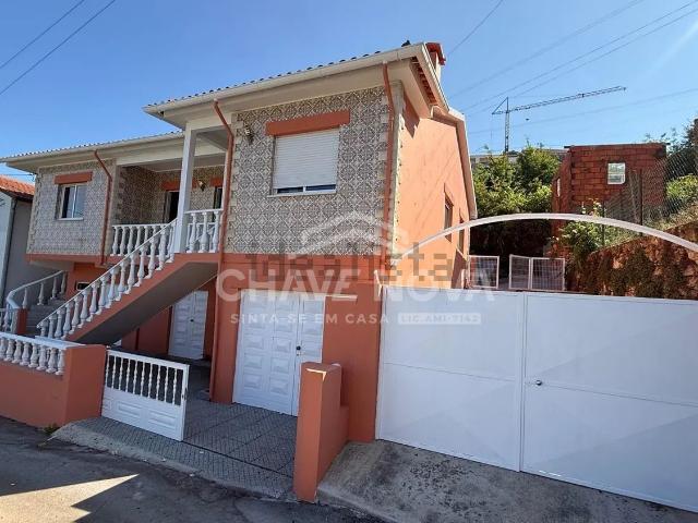 Moradia, Paradela