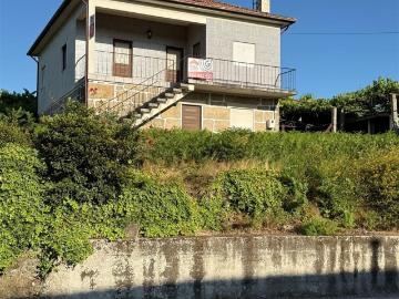 Bitarães, Paredes, Concelho de Paredes, Distrito de Porto