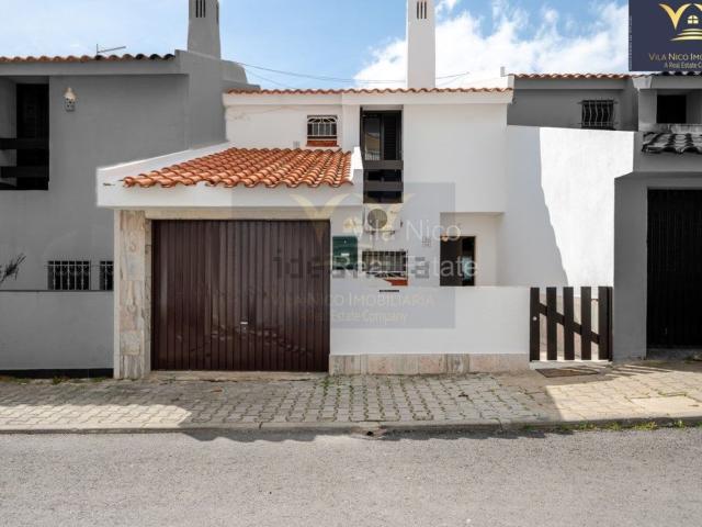 Moradia, Páteo, Albufeira e Olhos de Água