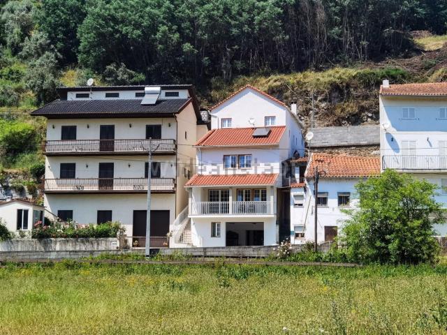 Moradia, Penalva de Alva e São Sebastião da Feira