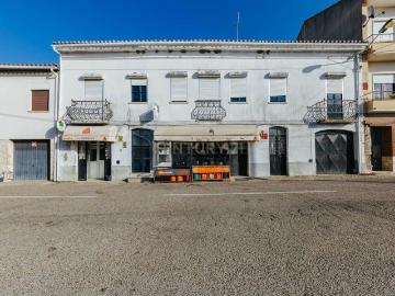 Moradia, Penhascoso