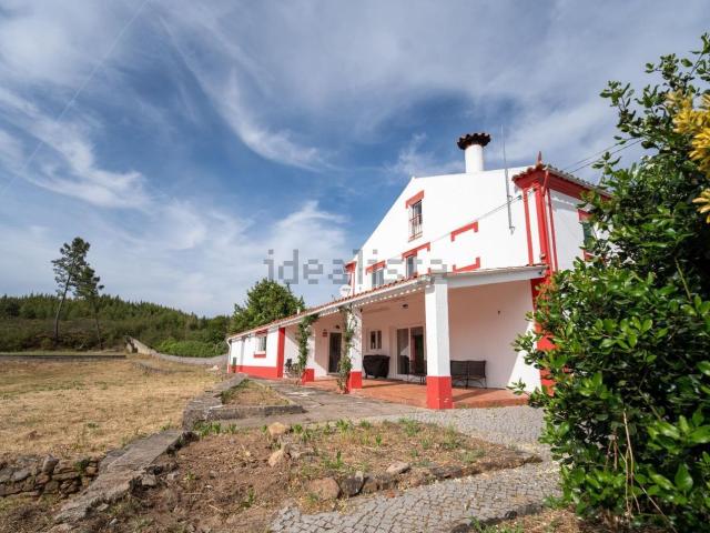 Moradia, Penhascoso