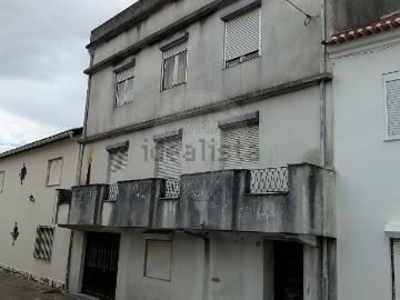 Moradia, Penhascoso