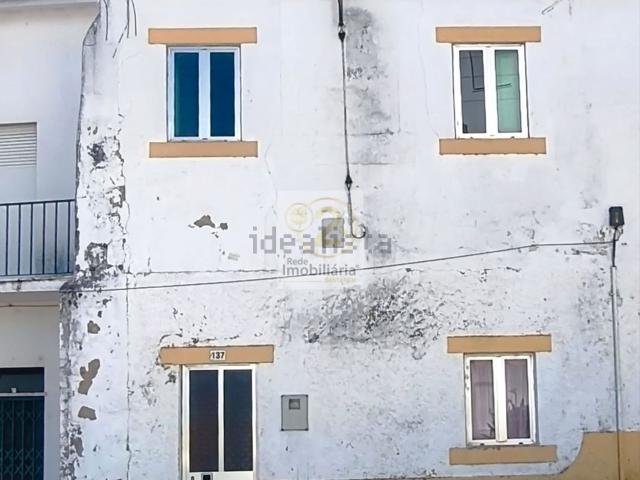 Moradia, Pernes