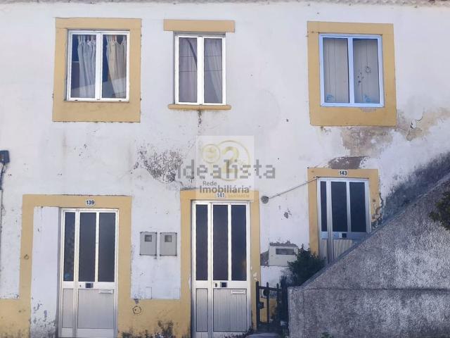 Moradia, Pernes
