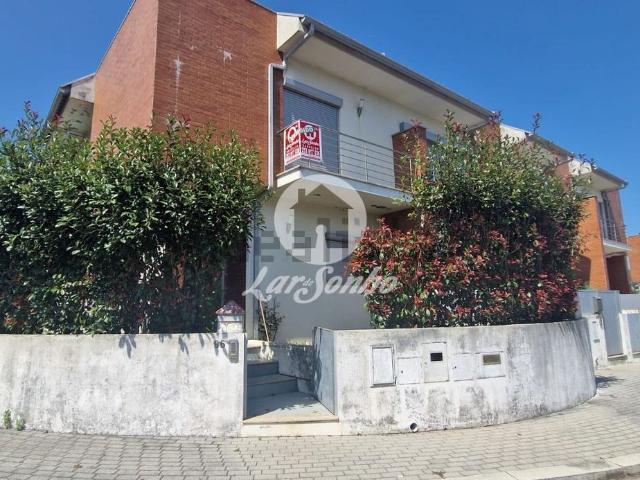 Moradia, Perelhal