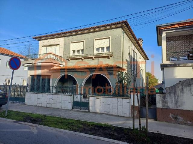Moradia excelente investimento 348m² Gondomar São Cosme, Valbom e Jovim