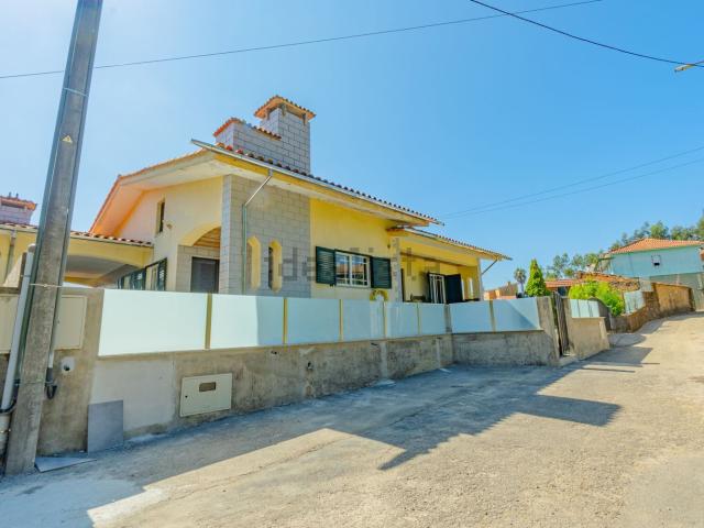 Moradia, Pinheiro da Bemposta Travanca Palmaz