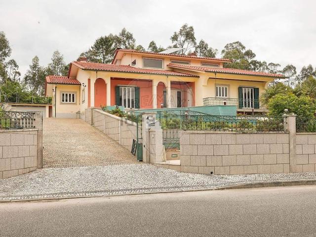 Moradia, Pinheiro da Bemposta Travanca Palmaz