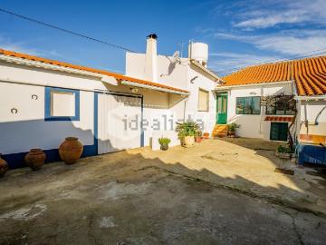 Moradia, Póvoa da Isenta